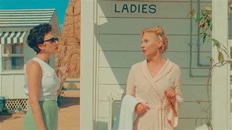 Asteroid City Trailer: Explosive Cast Dons 50s Apparel in Fictional ...