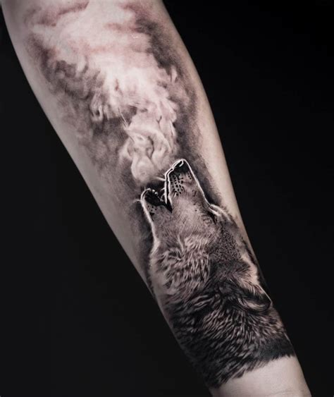 The 19 Best Howling Wolf Tattoos for Men & Women | PetPress