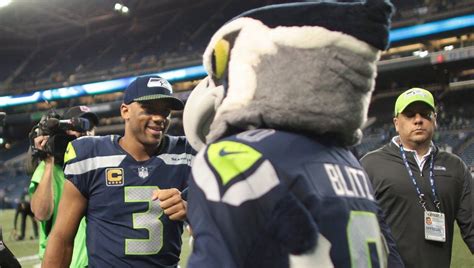 'High Knees' Russell Wilson of Broncos Trolled by Seattle Seahawks Mascot Blitz on Germany Trip ...