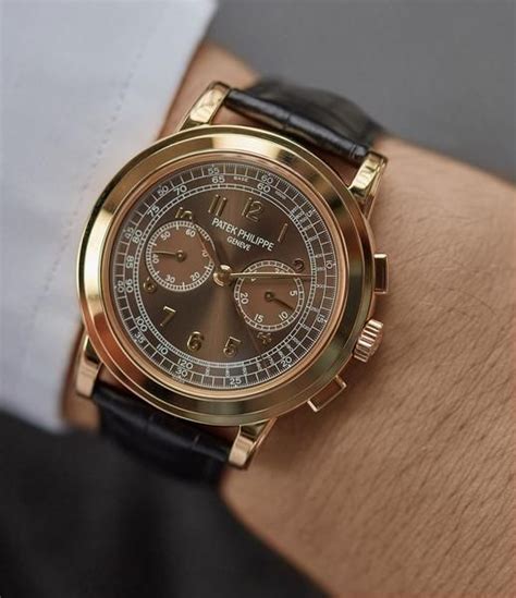 5070J-012 | Saatchi Edition | Chronograph | Yellow Gold | Patek philippe, Chronograph, Watch design