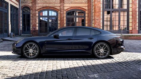 2023 Porsche Panamera: Choosing the Right Trim - Autotrader