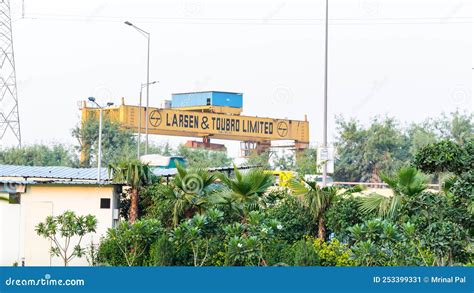 Larsen and Toubro Construction Mobile Crane at Work Editorial Photo ...