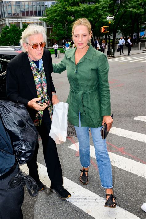 Uma Thurman Arrives for Robert De Niro’s 80th Birthday Celebration in ...