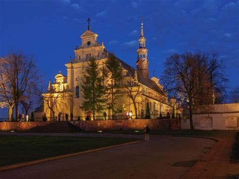 'Kielce Cathedral Basilica at twilight, Kielce, Swietokrzyskie Voivodeship, Poland, Europe ...