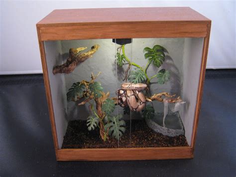 Boa constrictor cage with light 1:12 scale. Dimensions 12 cm x 12 cm x 6 cm. | Miniature animals ...