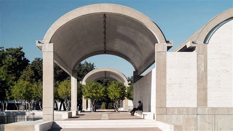 The Kimbell Art Museum by Louis Kahn in Texas | ArchEyes