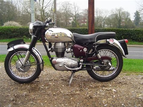 tonup boys: ROYAL ENFIELD CRUSADER 250 1960