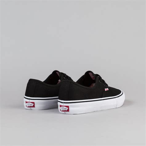 Vans Authentic Pro - Black / White | Flatspot