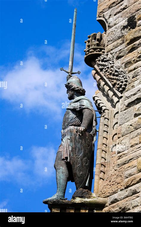 The william wallace statue hi-res stock photography and images - Alamy