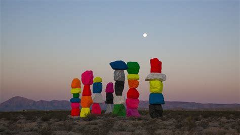 Ugo Rondinone: Seven Magic Mountains - Nevada Museum of Art