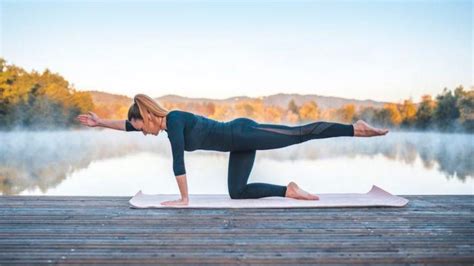 Balancing Table Top (Bird/Dog Pose) - Australian School of Meditation ...