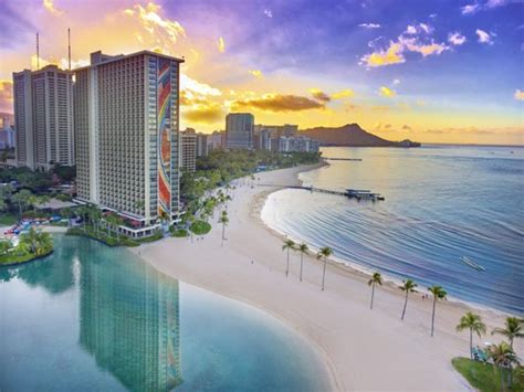 HILTON HAWAIIAN VILLAGE WAIKIKI BEACH RESORT - Updated December 2024 ...