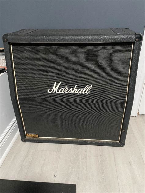 Marshall 4x12 Cabinet | Amps & Pedals | Barrie | Kijiji