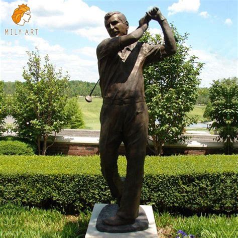 What are the Most Popular Styles of Bronze Sports Sculptures? - Milystatue