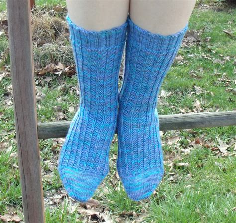 {Not Wasting Time} Free Sock Knitting Pattern! | Melody's Makings