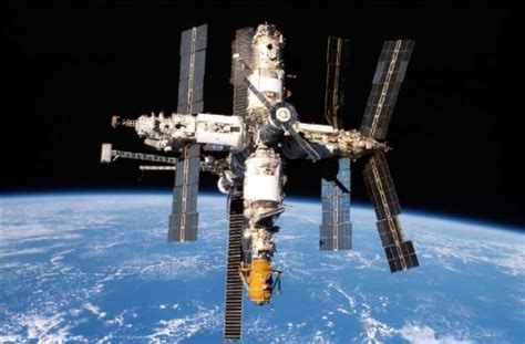 Mir: Russia's Space Station - Universe Today