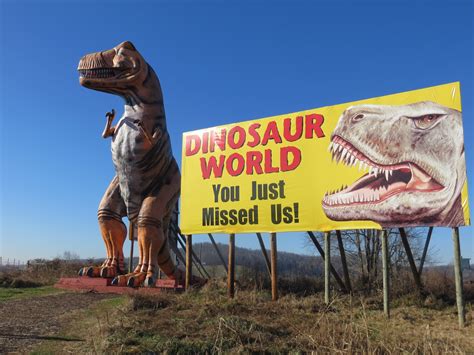 It's Fun 4 Me!: Dinosaur World - Cave City, Kentucky