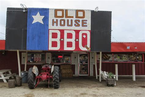 Don O.'s Texas BBQ blog: Old House BBQ, Lewisville, Texas