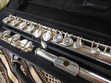 Pre-owned Yamaha 221 Flute