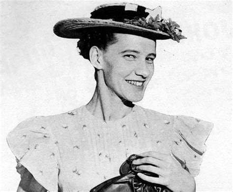 Minnie Pearl Biography