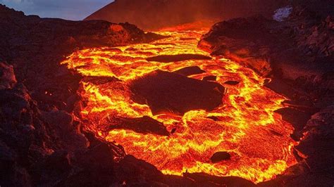 Why you can't stop the lava flow from Hawaii's Kilauea volcano with ...