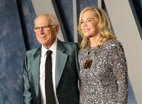 Jimmy Buffett's Wife Breaks Her Silence on His Death: 'Jimmy Was Love'