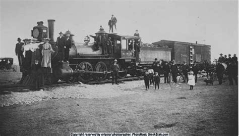 First train into Lewistown, MT, 1903 courtesy of Distinctly Montana | Big sky country, Montana ...