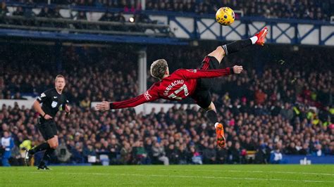 Stunning Alejandro Garnacho goal inspires Manchester United to win over Everton