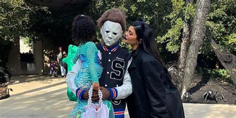 Fans are trolling Travis Scott over his Halloween costume again