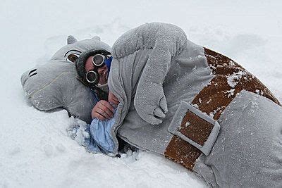 ThinkGeek :: Star Wars Tauntaun Sleeping Bag | Star wars tauntaun, Think geek, Star wars