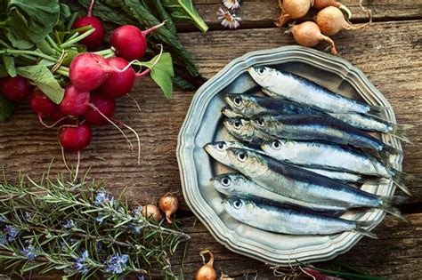 Nutritional Value of Fresh Sardines or Canned Sardines | livestrong