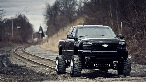 [100+] Lifted Truck Wallpapers | Wallpapers.com