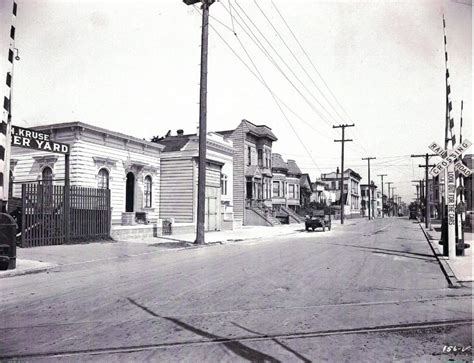 File:Treat at rr crossing 1920s.jpg - FoundSF