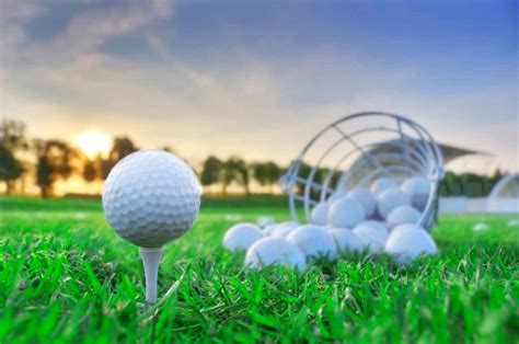 Golf Ball Size: (Everything To Know) Diameter, Width, Volume