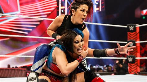 Bayley squeaks out a dirty victory over Michin: Raw, Jan. 9, 2023 | WWE