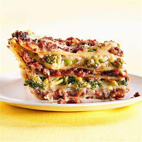 4 Great Ways to Prepare Lasagna | Lasagna recipe, Recipes, Rachael ray ...