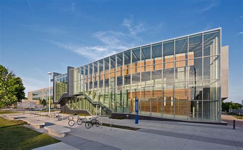 University of Windsor – Ed Lumley Centre for Engineering Innovation - Architizer