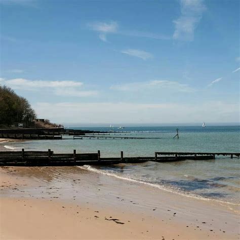 Colwell Bay, Isle of Wight, England Holiday Places, Holiday Destinations, Surprise Birthday Trip ...