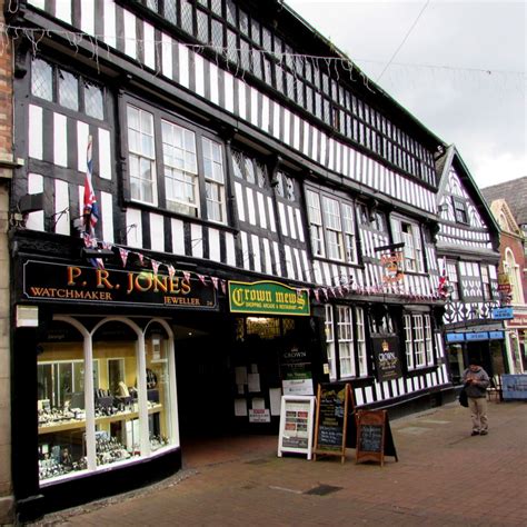 Crown Mews and Crown Hotel, Nantwich © Jaggery cc-by-sa/2.0 :: Geograph ...