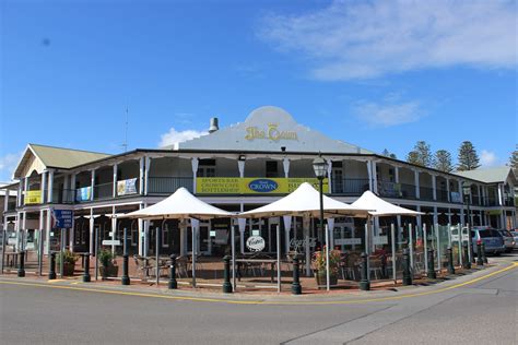 Whales, Penguins and the Hotel Crown at Victor Harbor, South Australia - Ourworldinreview