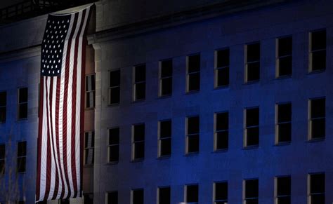 DVIDS - Images - Pentagon Memorial unveiled [Image 3 of 3]