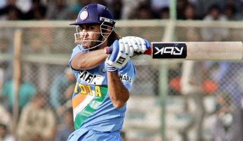 WATCH - When MS Dhoni Smashed Sri Lanka With 183