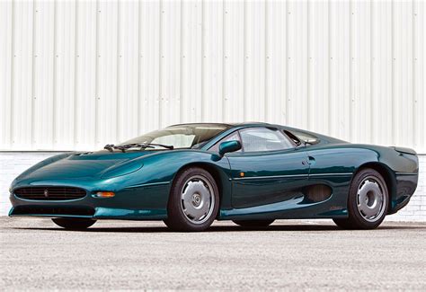 1991 Jaguar XJ220 - price and specifications