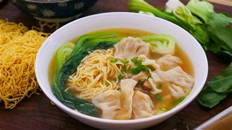 Wonton Noodle Soup Recipe & Video - Seonkyoung Longest