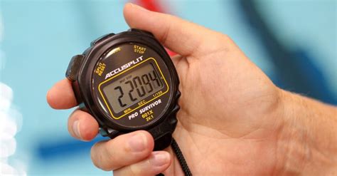 When to use a Stop Watch - Gold Class Swimming