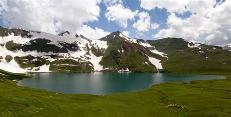 Lakes in Pakistan | A Complete Guide To Beautiful Lakes