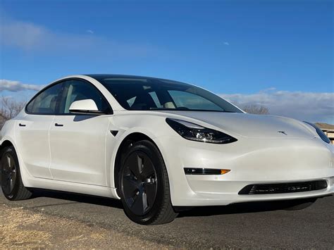 2022 Tesla Model 3 Standard Range Plus RWD - Find My Electric