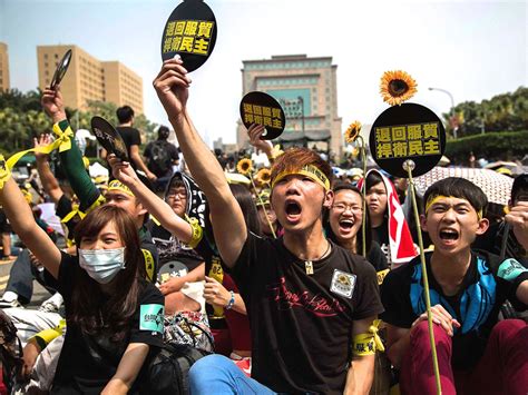 Taiwan Protests Swell To Hundreds of Thousands As People Reject China Deal | Occupy.com