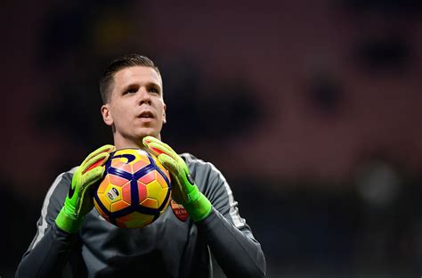 Wojciech Szczęsny wants to remain at Roma rather than return to Arsenal ...