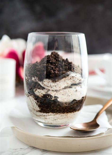 No Bake Oreo Cheesecake Parfaits - Plated Cravings